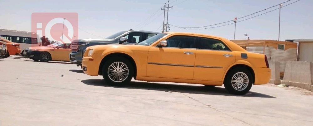 كرايسلر 300